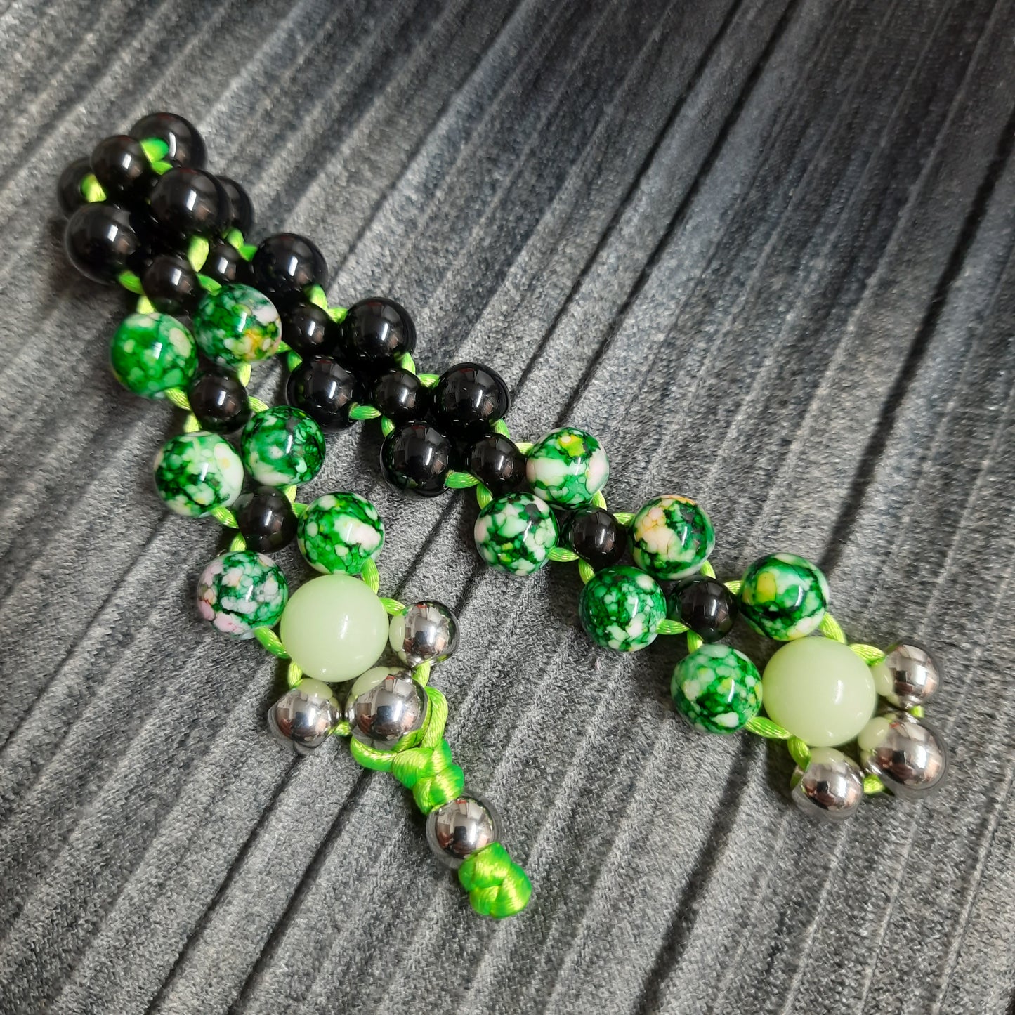 Chetki "Predatory green reptile"  flip rosary, anti-stress meditation and finger training (SCU: 241117)