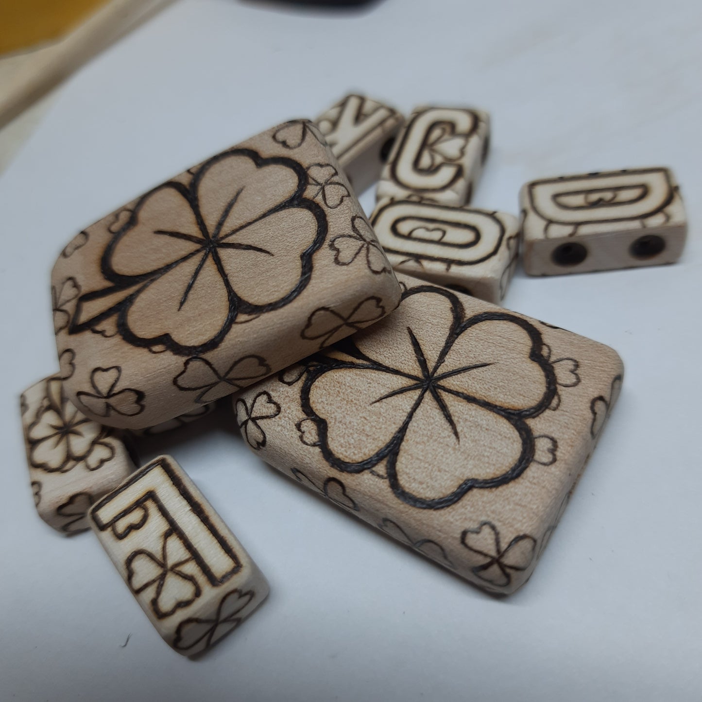 Chetki wooden "Good luck" (SCU: 250331)