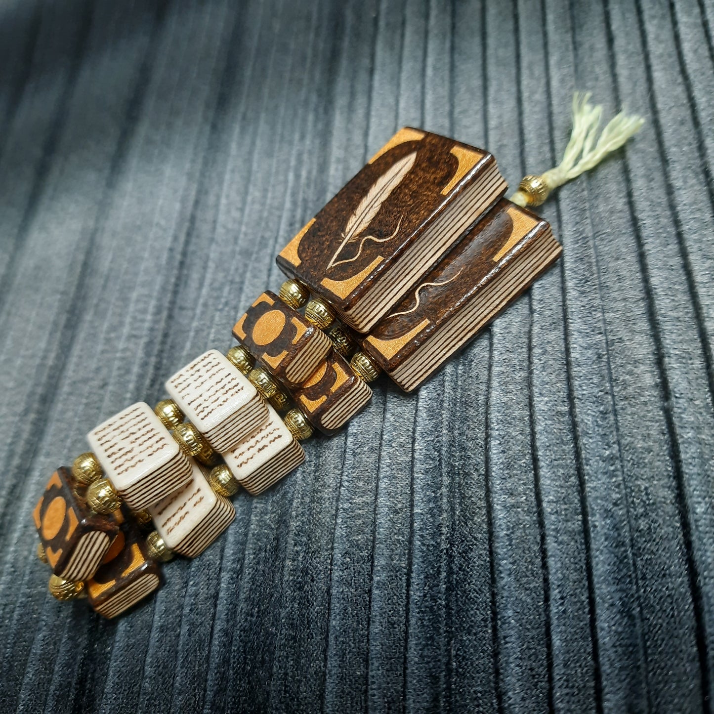 Chetki wooden "Ancient book" v3 (SCU: 250328)