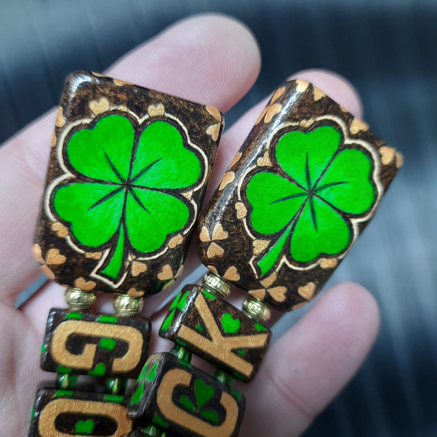 Chetki wooden "Good luck" (SCU: 250331)