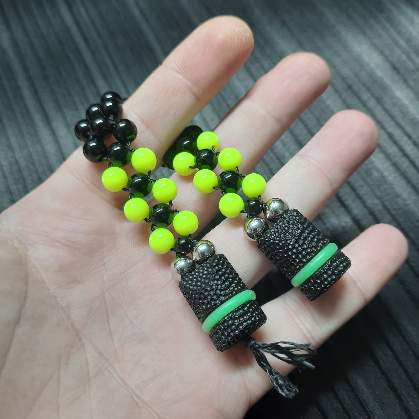 Chetki "Rough companion, green" v2 (SCU: 250402)