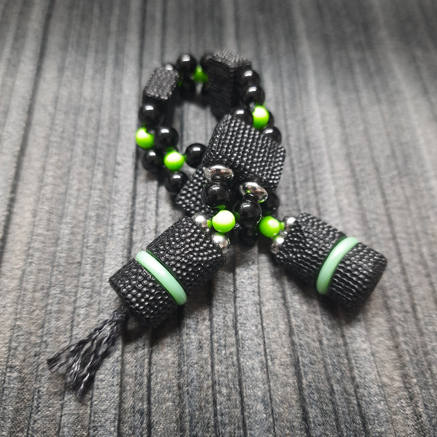 Chetki "Rough companion, Monster" (SCU: 250402-2)