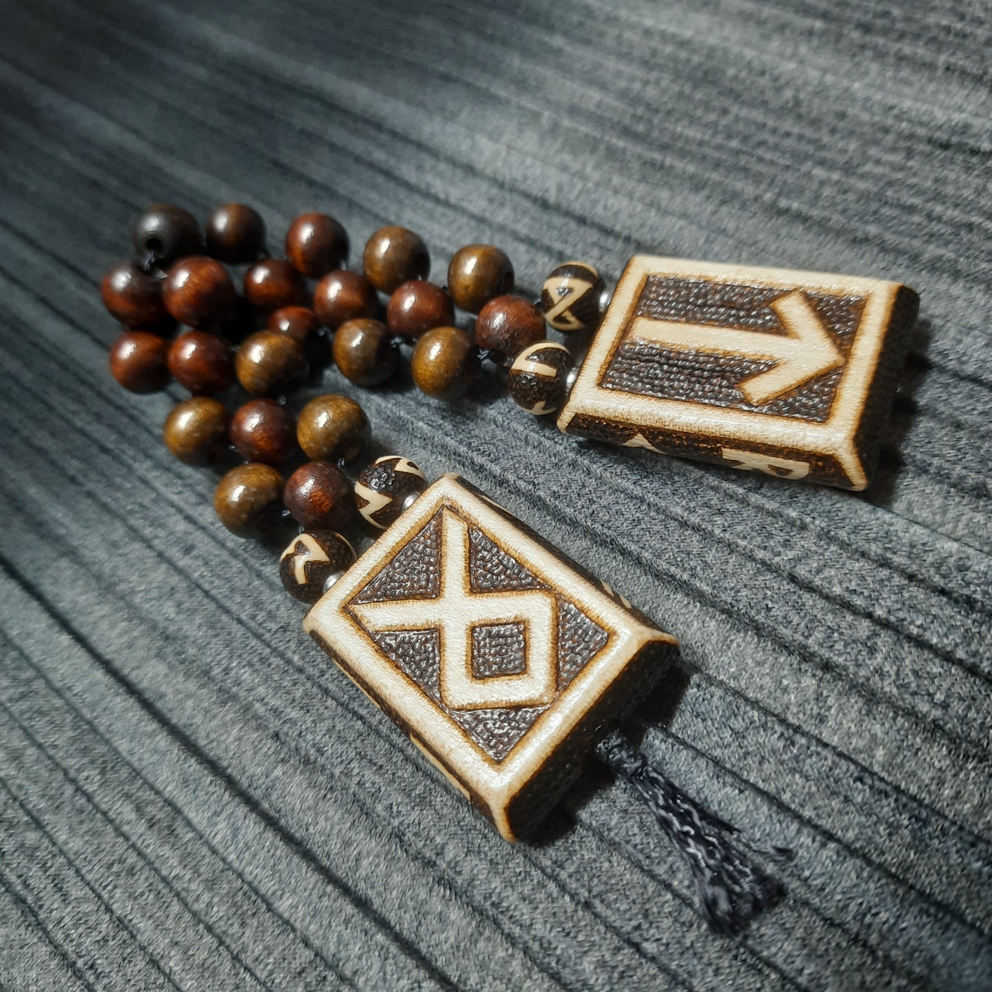 Chetki wooden "Runes of the Elder Futhark"  (SCU: 250409)