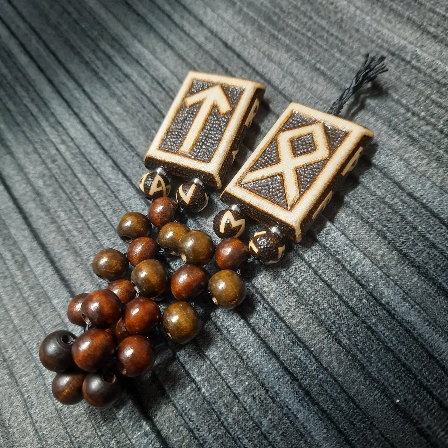 Chetki wooden "Runes of the Elder Futhark"  (SCU: 250409)