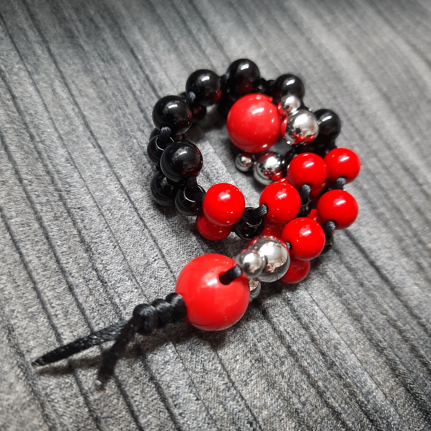 Chetki handmade "Red and Black Baron" (SCU: 250414-2)