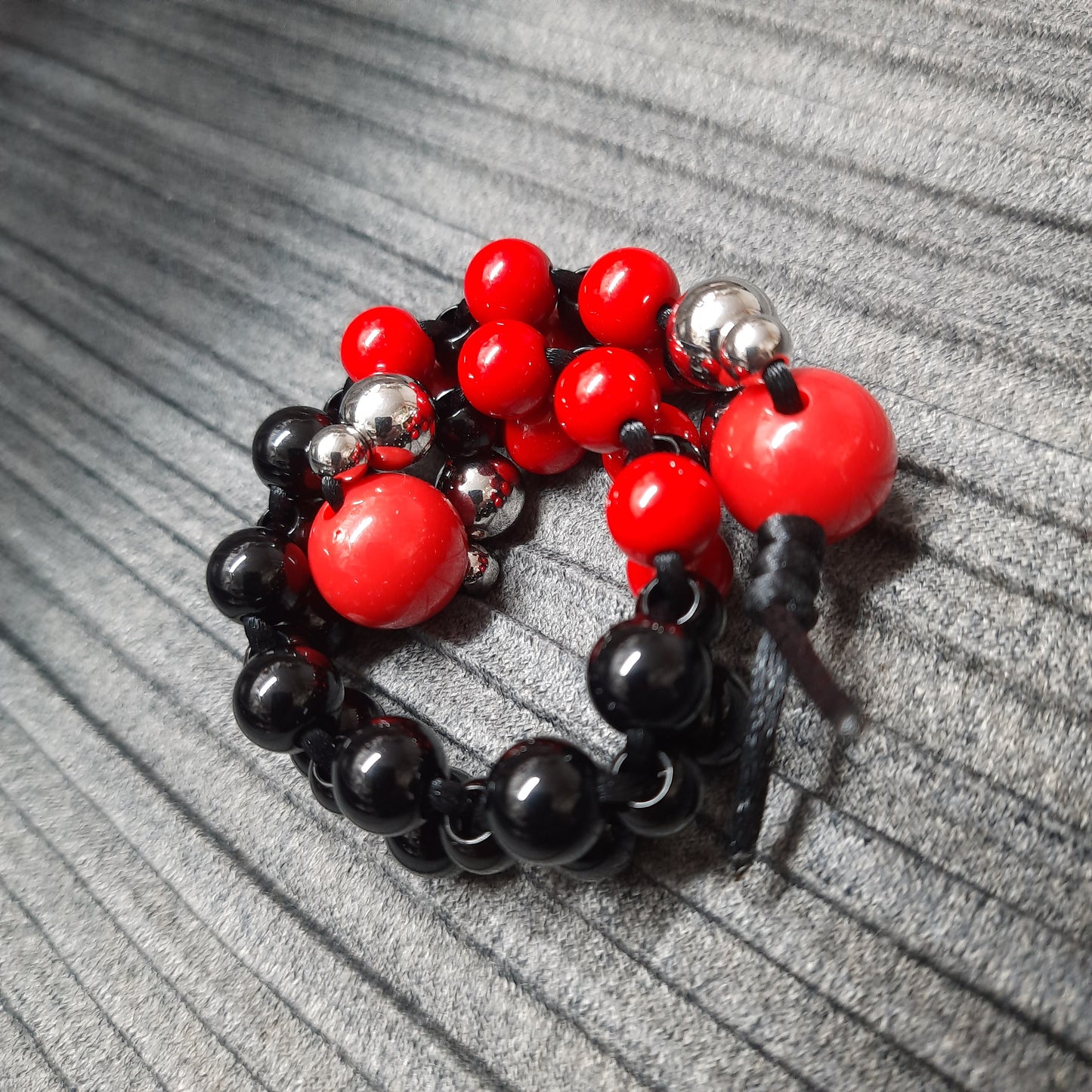Chetki handmade "Red and Black Baron" (SCU: 250414-2)