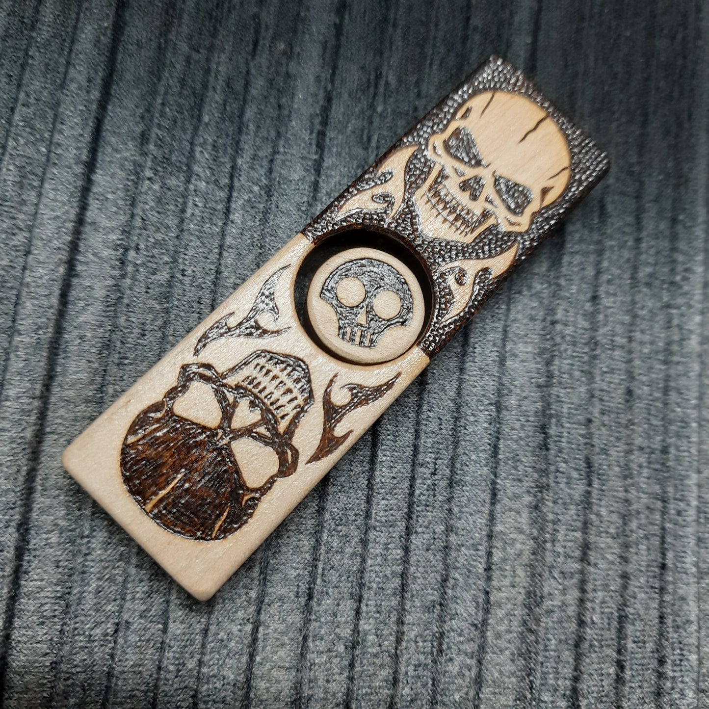 Worry plank wooden "Skulls, yes/no" handmade