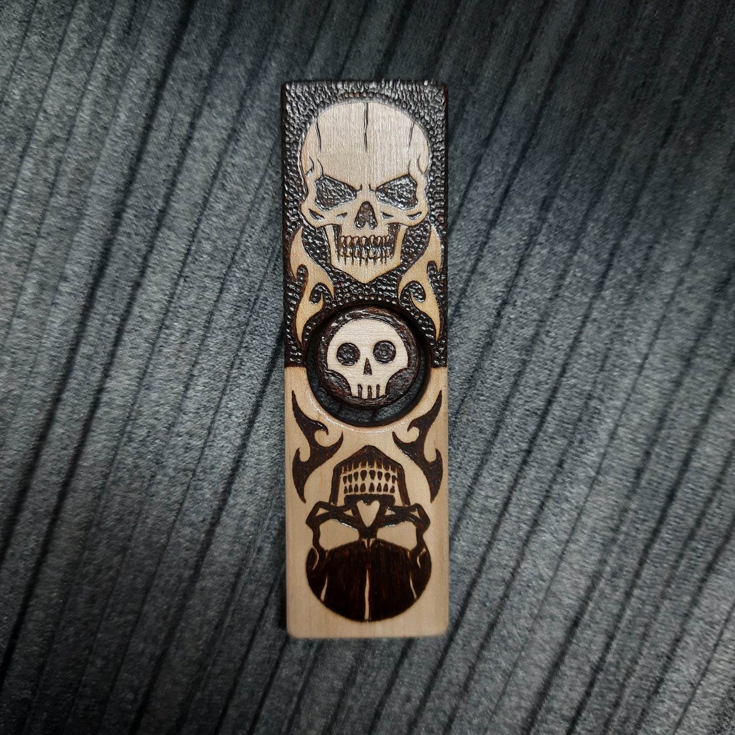 Worry plank wooden "Skulls, yes/no" handmade