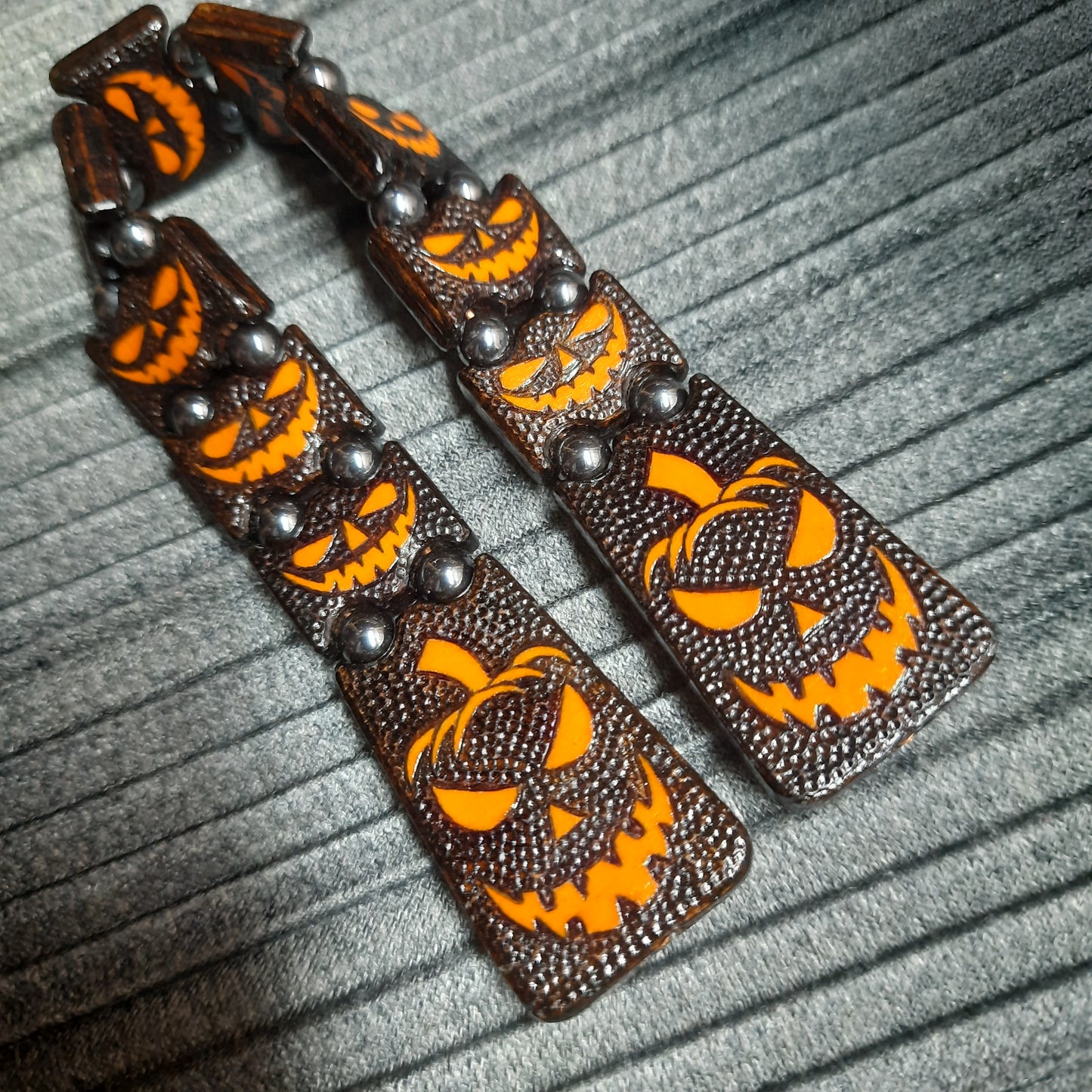 Chetki handmade wooden "Mr. Pumpkin's Smile"