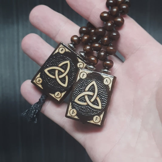 Chetki wooden "The Book of Futhark Runes" (SCU: 250516)