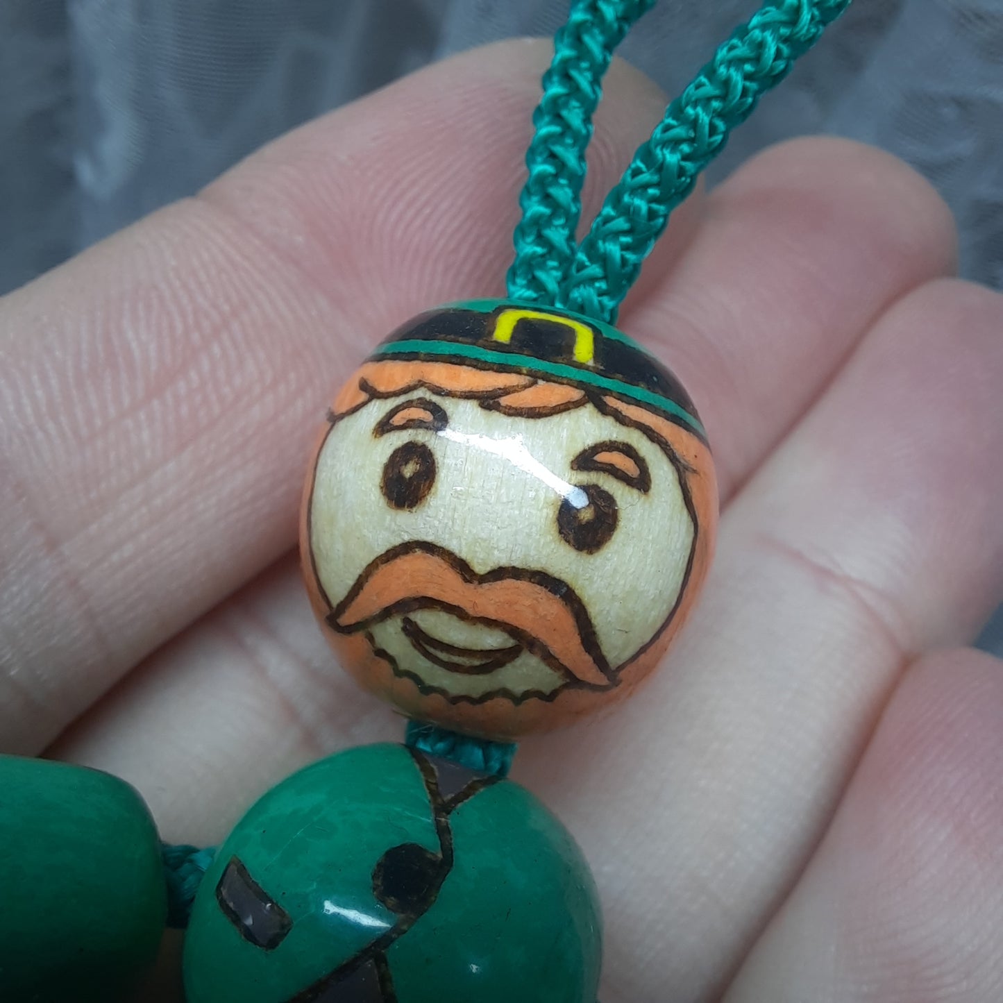 Pocket buddy Wooden keychain magnetic "Leprechaun" antistress, fidget, pocket friend (SCU: 240211)