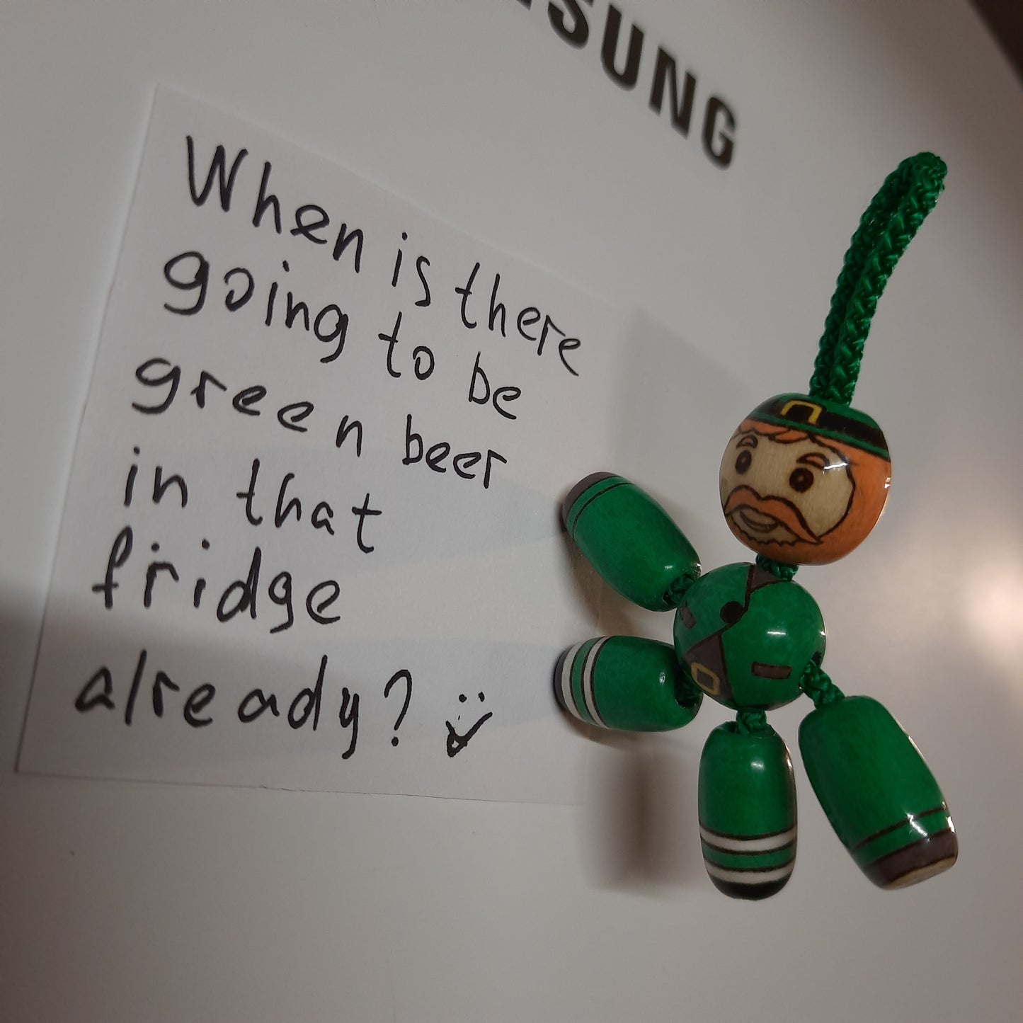 Pocket buddy Wooden keychain magnetic "Leprechaun" antistress, fidget, pocket friend (SCU: 240211)