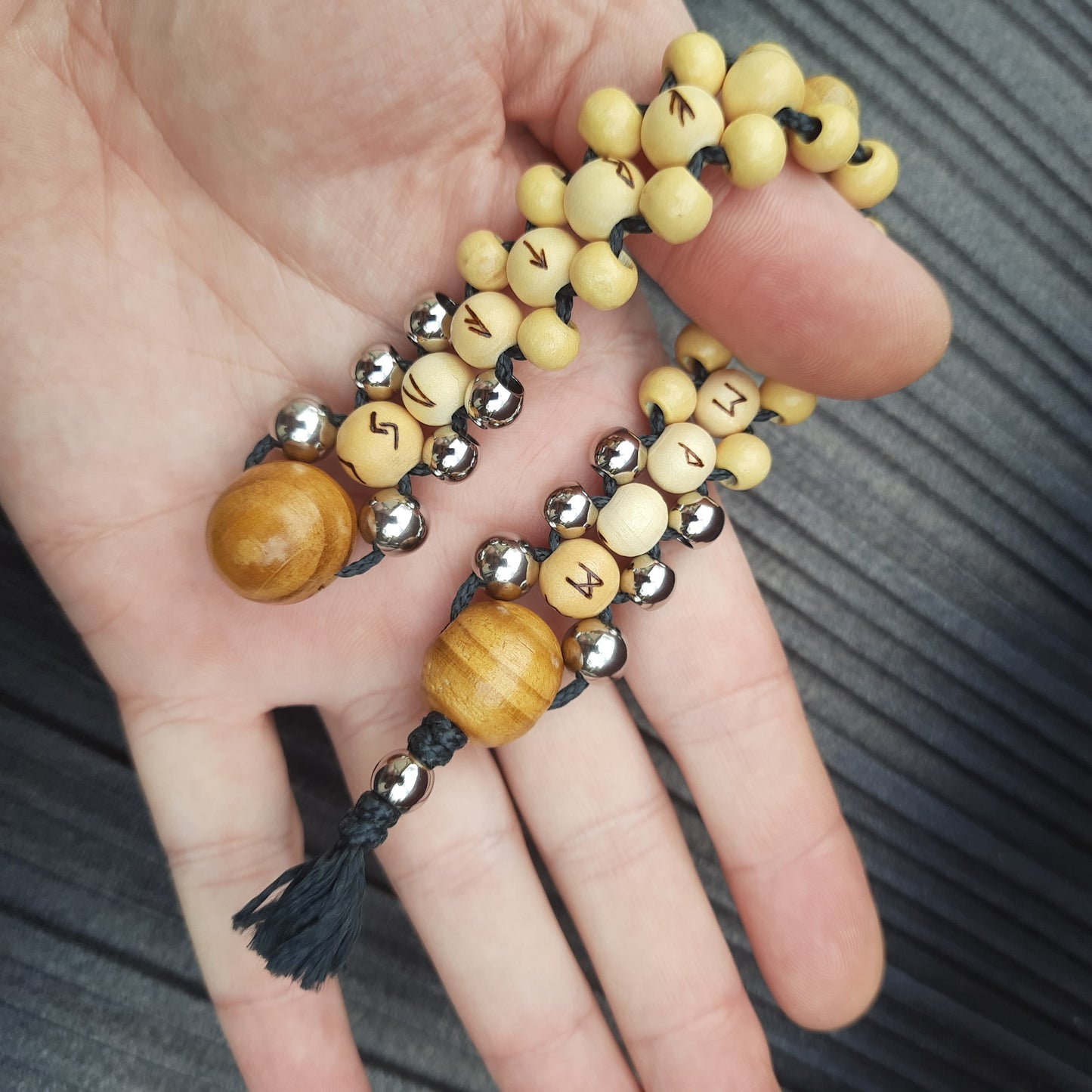 Chetki handmade "Rune Keeper" rosary, anti-stress meditation and finger training (SCU: 240612)