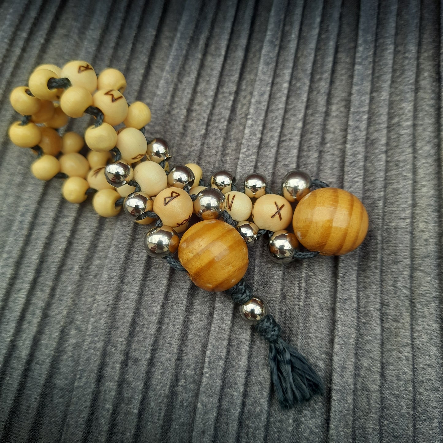 Chetki handmade "Rune Keeper" rosary, anti-stress meditation and finger training (SCU: 240612)