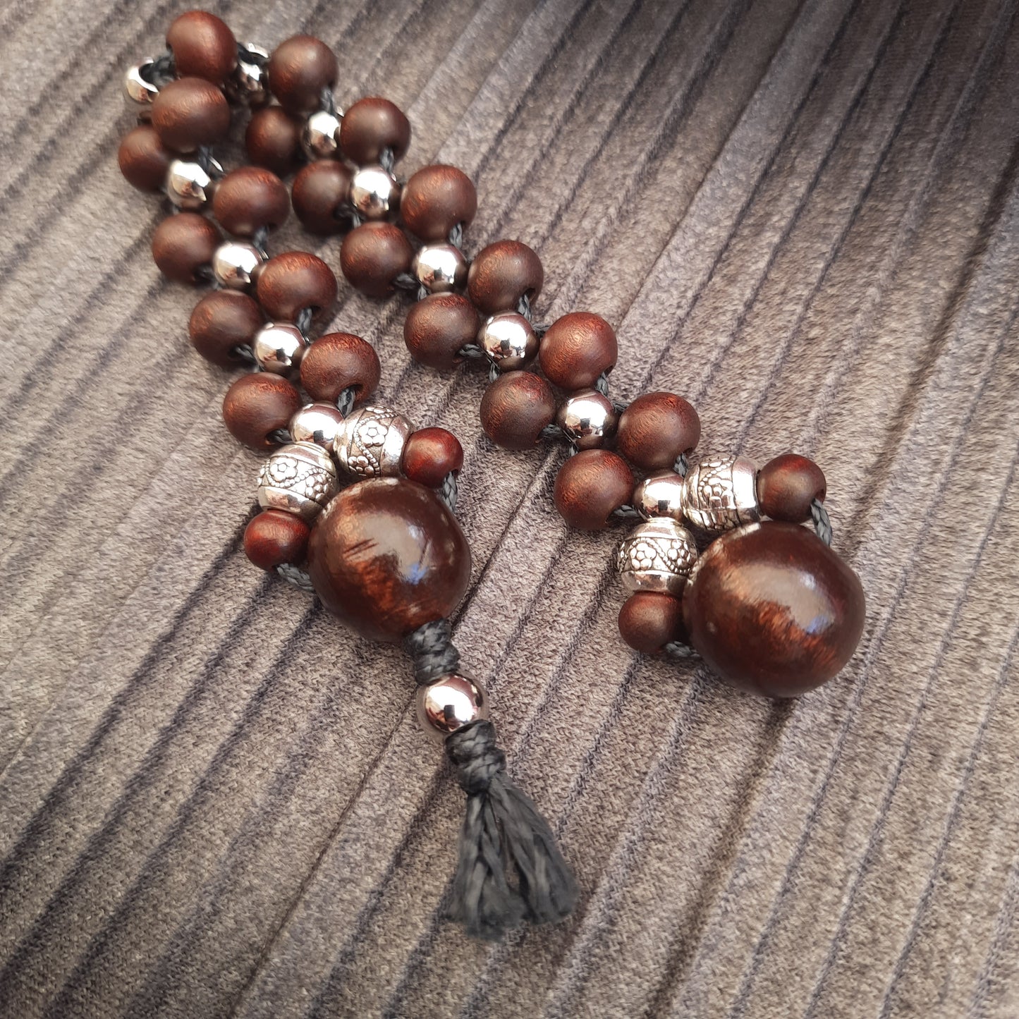 Chetki handmade "Dark Guardian" rosary, anti-stress meditation and finger training (SCU: 240708)