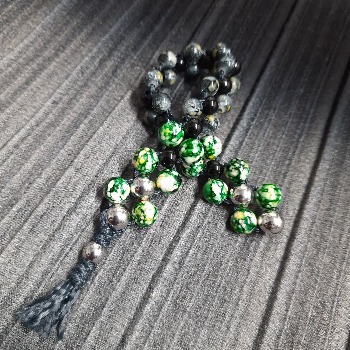 Chetki "Green-eyed reptile" rosary, anti-stress meditation and finger training