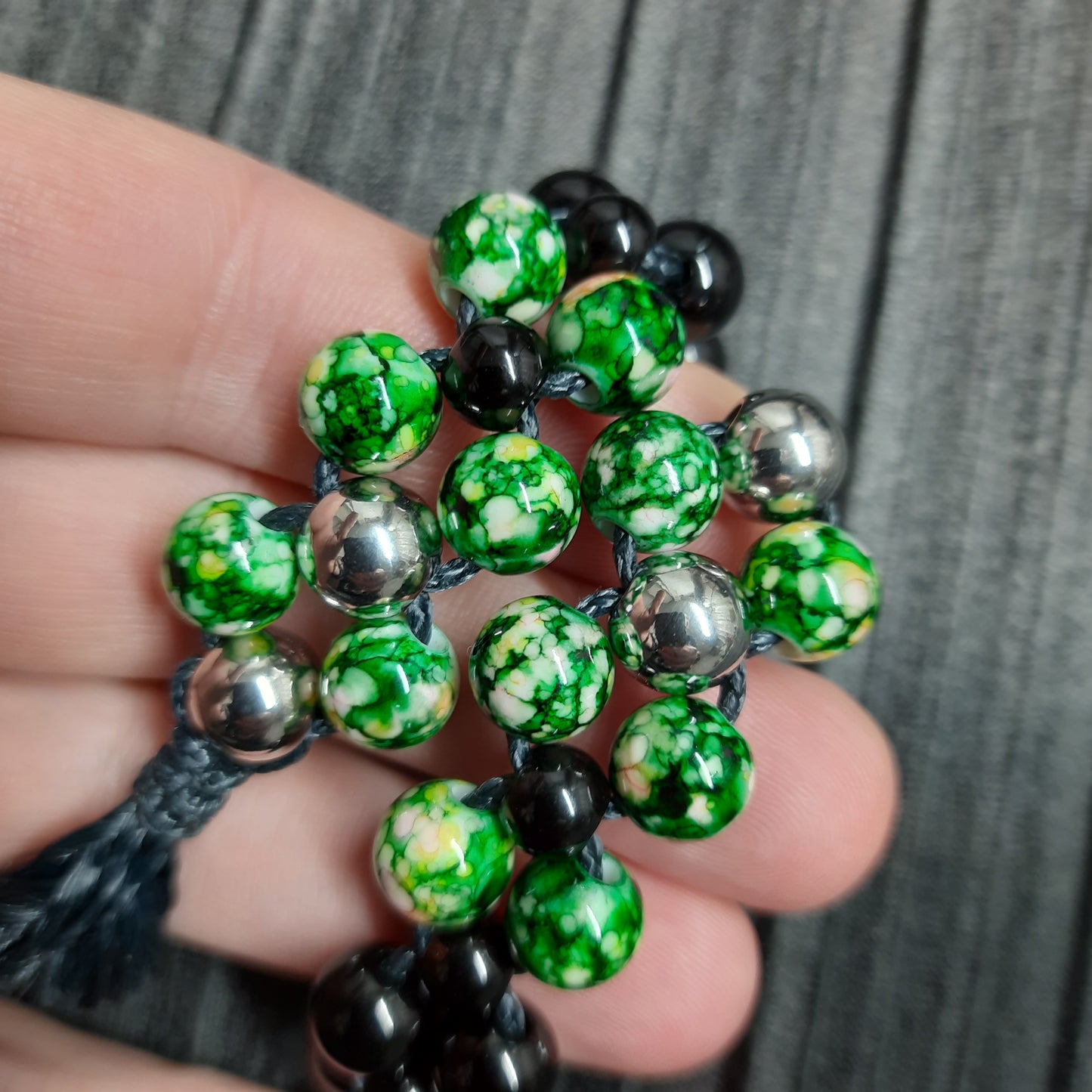 Chetki "Strict green-eyed reptile" rosary, anti-stress meditation and finger training