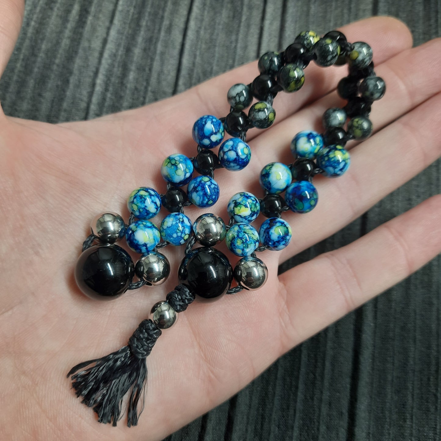 Chetki "Blue-eyed Reptile Strike" rosary, anti-stress meditation and finger training