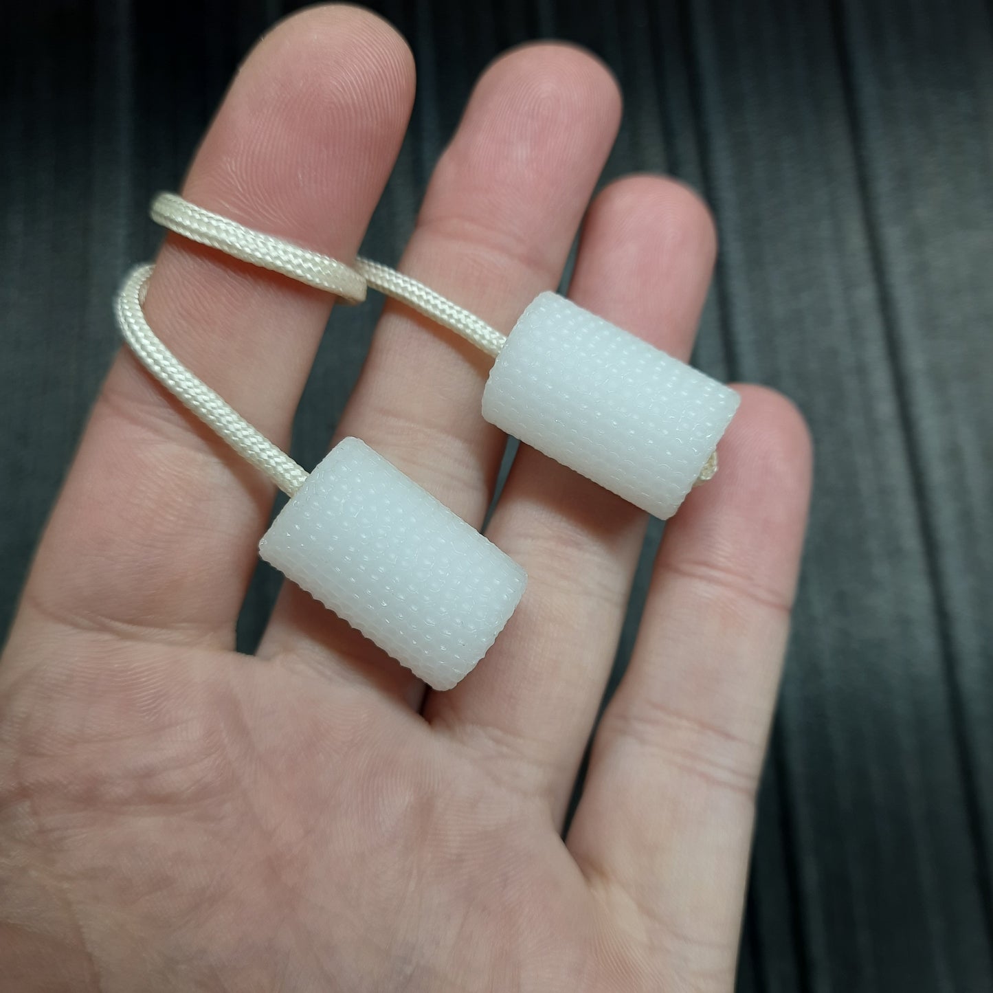 Begleri "Rough companion, white" delrin