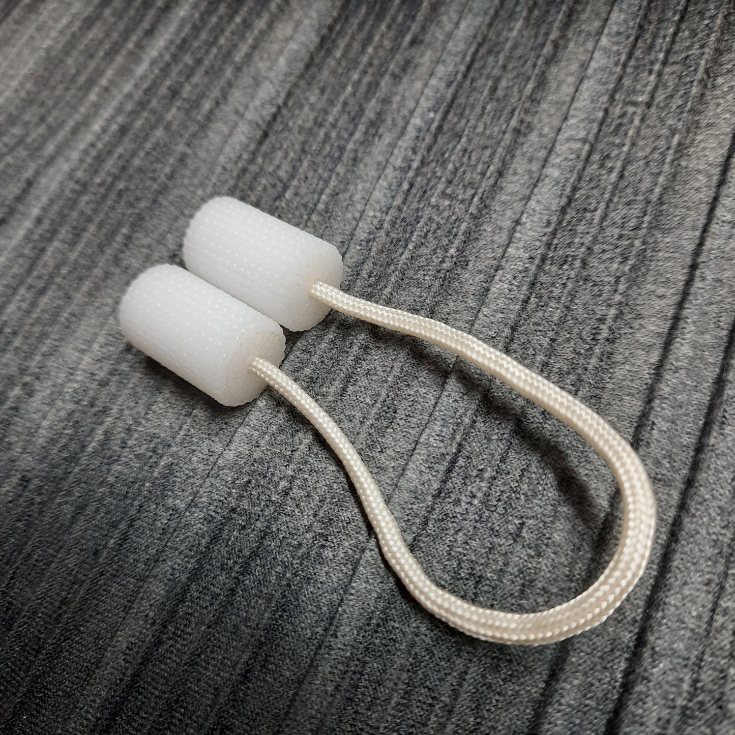 Begleri "Rough companion, white" delrin