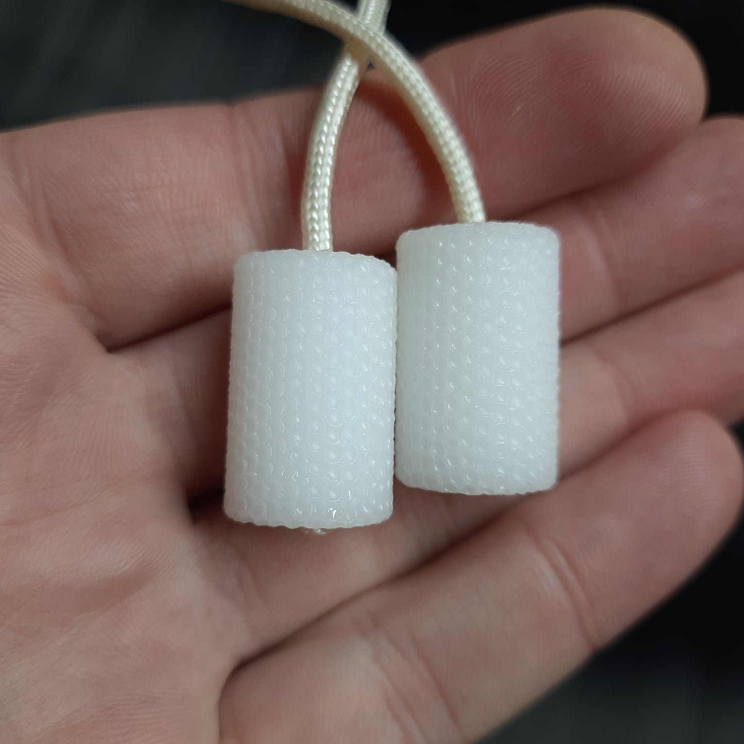 Begleri "Rough companion, white" delrin