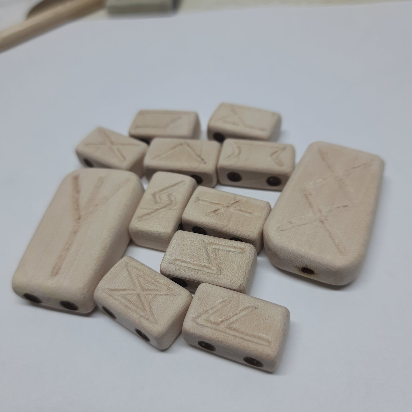 Chetki wooden "Glowing Futhark Runes"