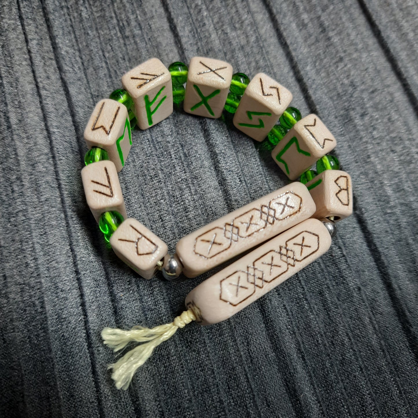 Chetki wooden "Glowing Futhark Runes"