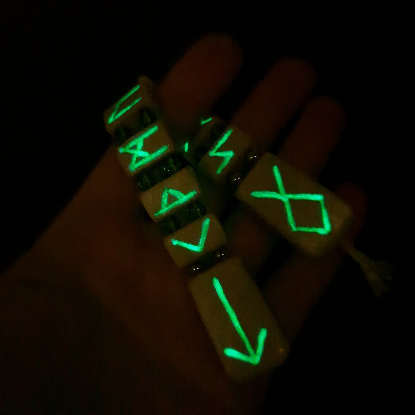 Chetki wooden "Glowing Futhark Runes"