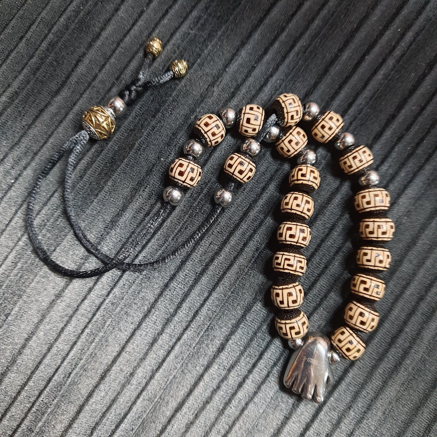 Komboloi handmade wooden + stainless steel "Steel Fist" (251121)