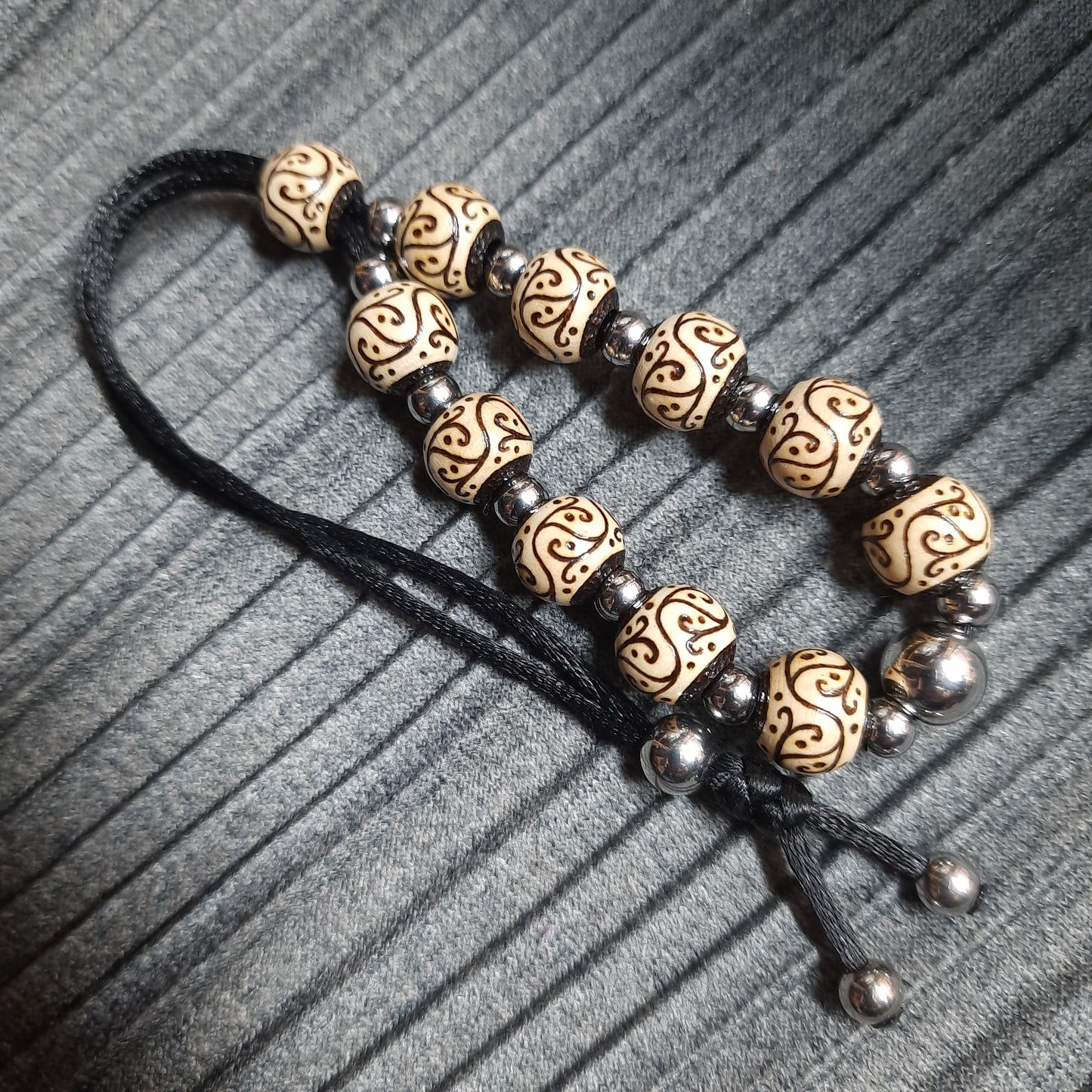 Komboloi wooden handmade "Airy melody"