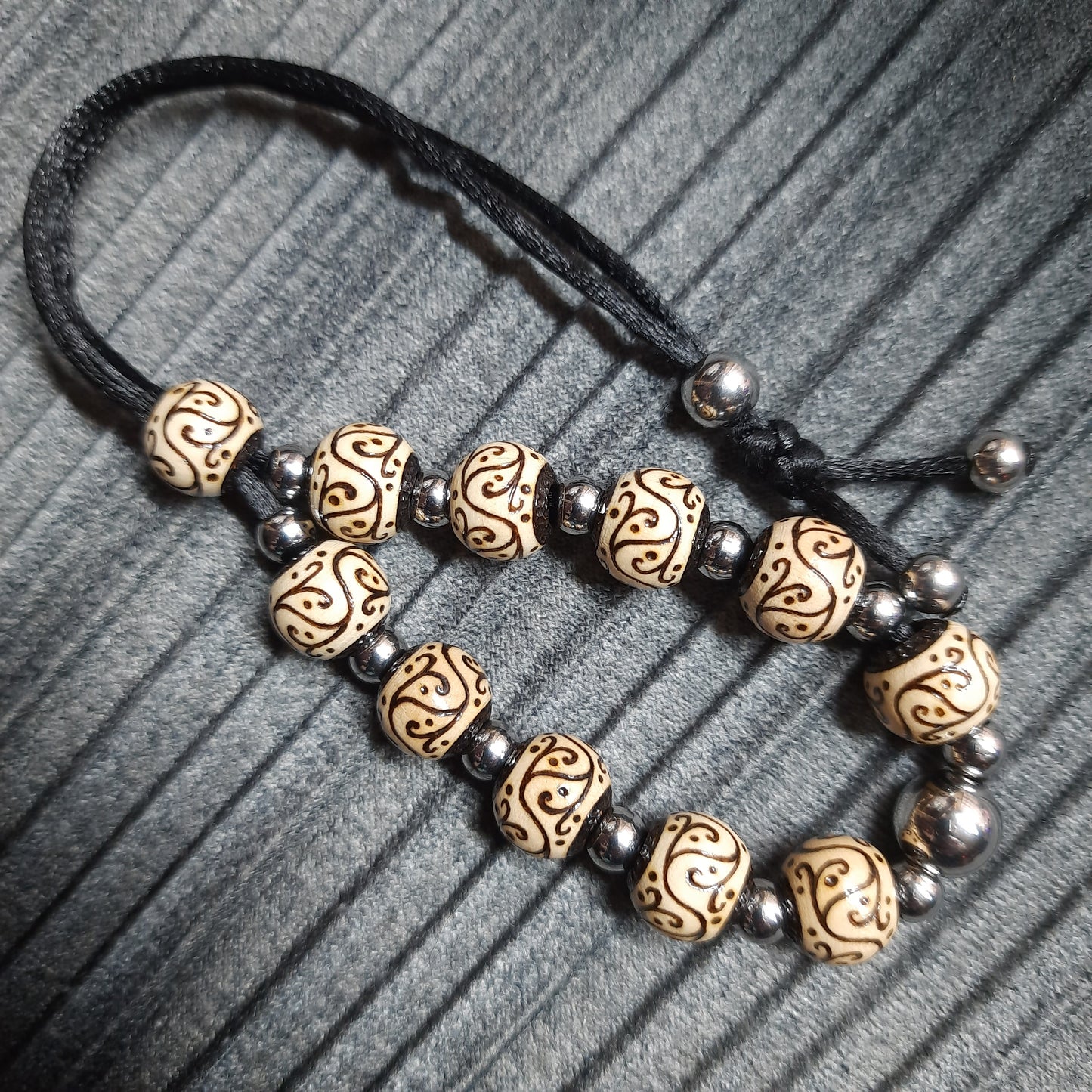 Komboloi wooden handmade "Airy melody"