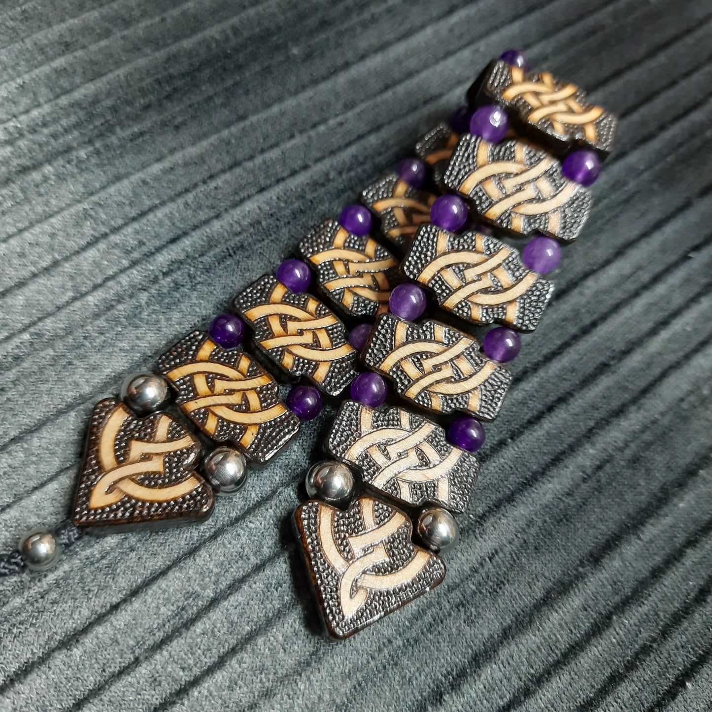 Chetki wooden table "Wandering Serenity"