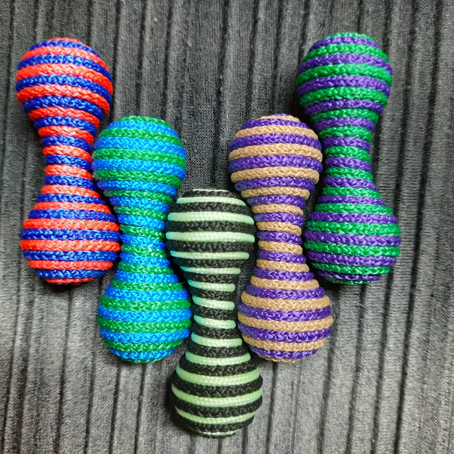 Knuckleroller "In a sweater"