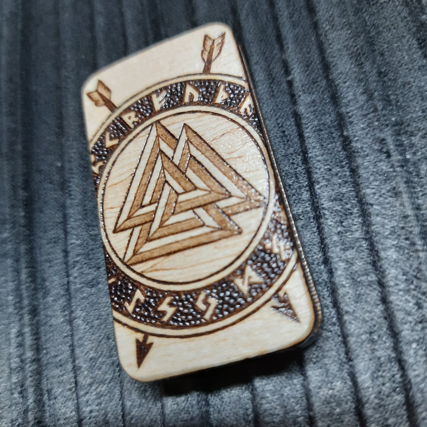 Wooden slider handmade "Raven and Shield"