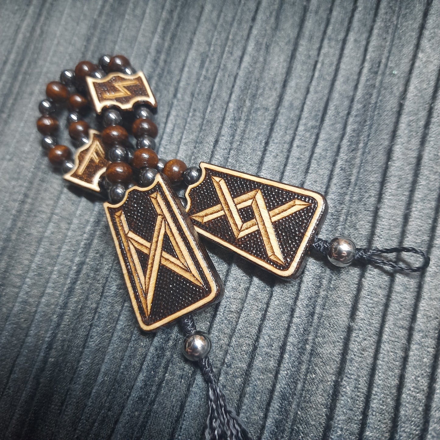 Handmade Wooden Chetki Skilltoy | Slavic Flip Rosary | Pocket Worry Beads for Hand Dexterity "Wing of the Futhark"