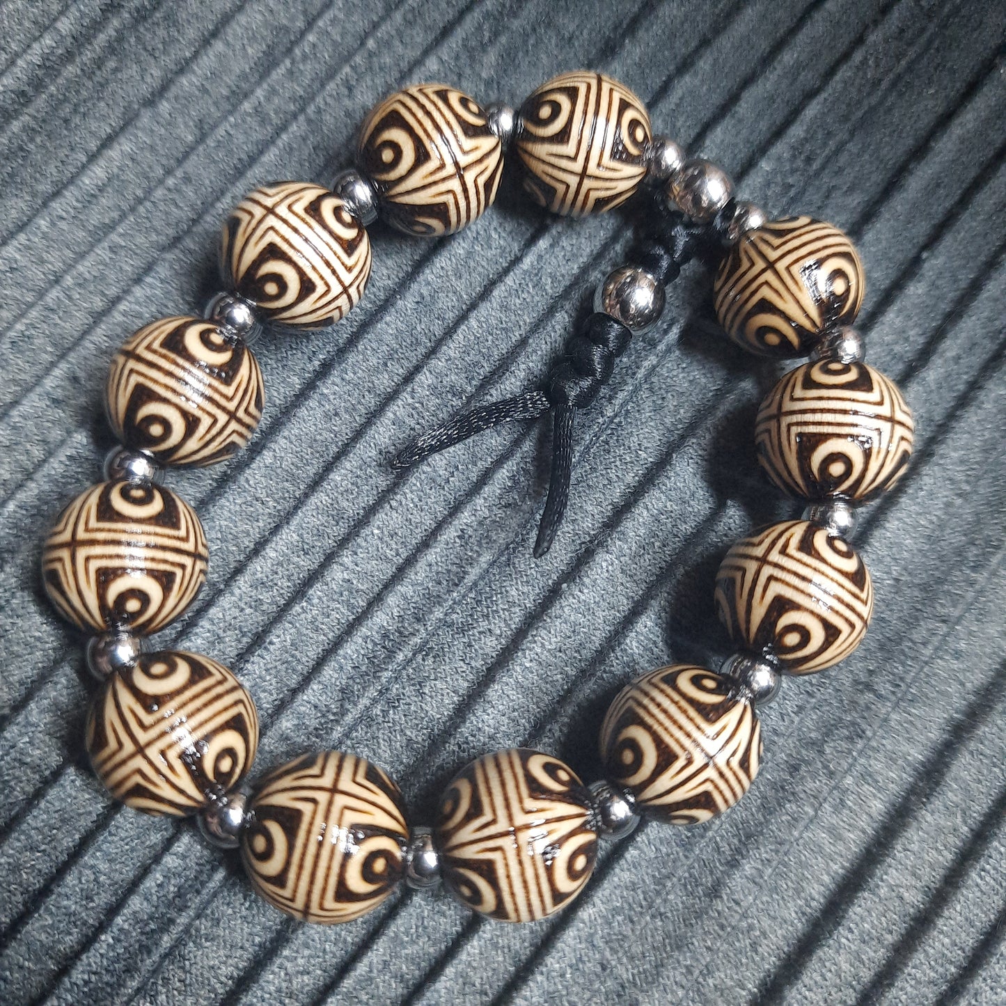 Komboloi wooden handmade "Meditation to the Stars"