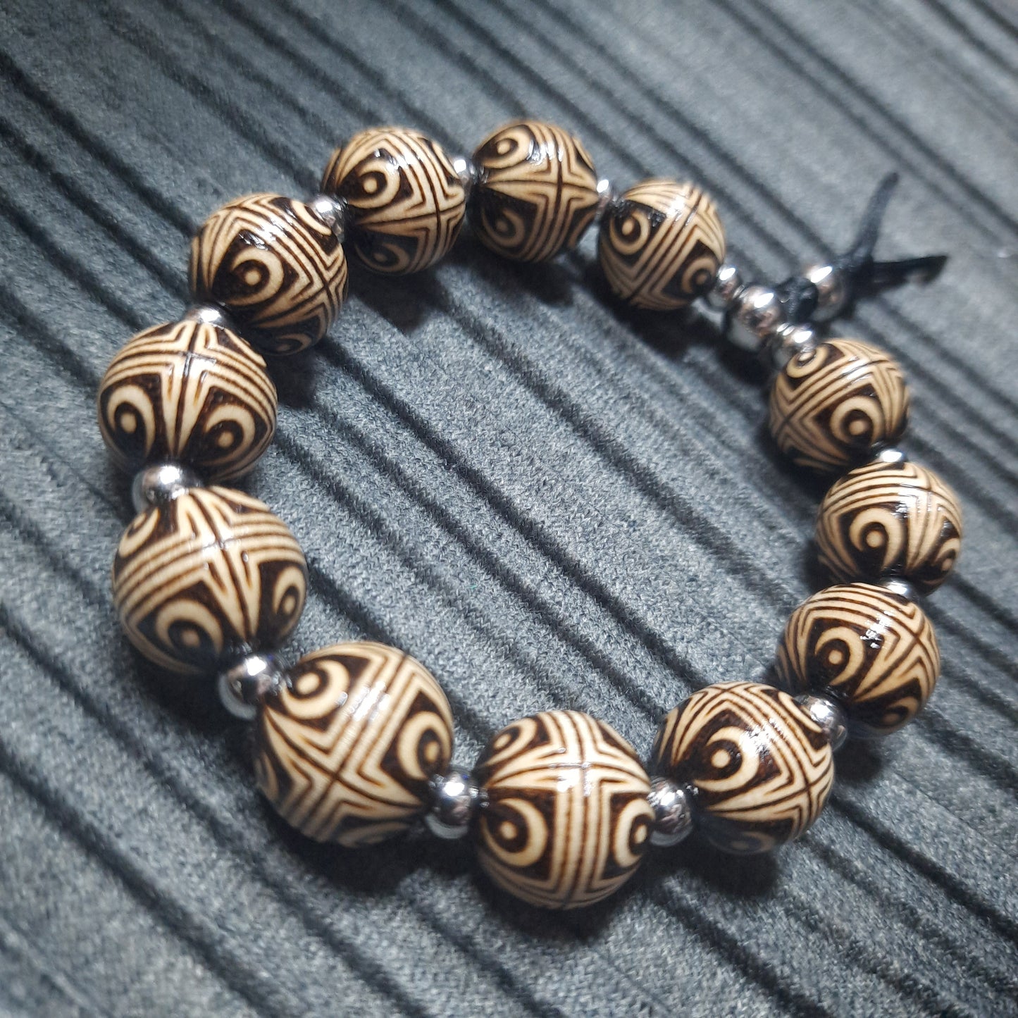 Komboloi wooden handmade "Meditation to the Stars"