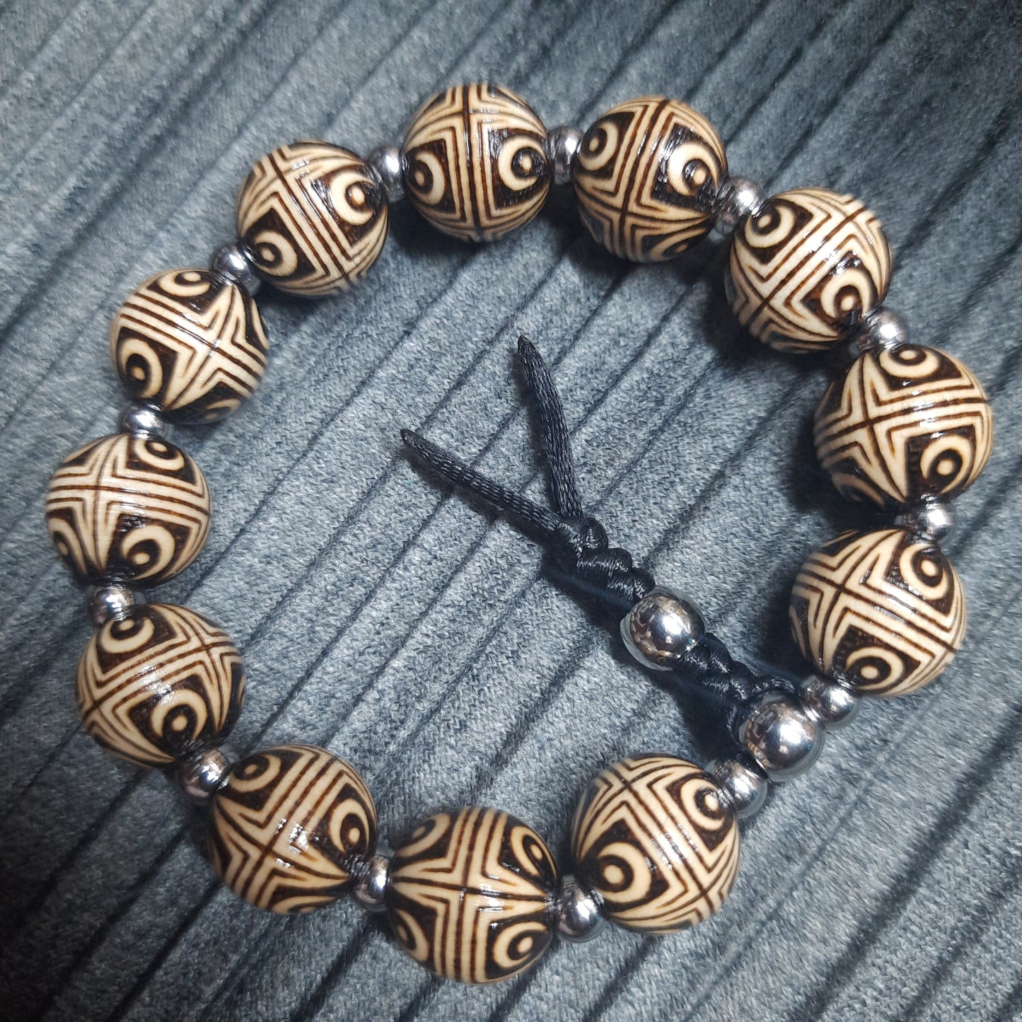 Komboloi wooden handmade "Meditation to the Stars"