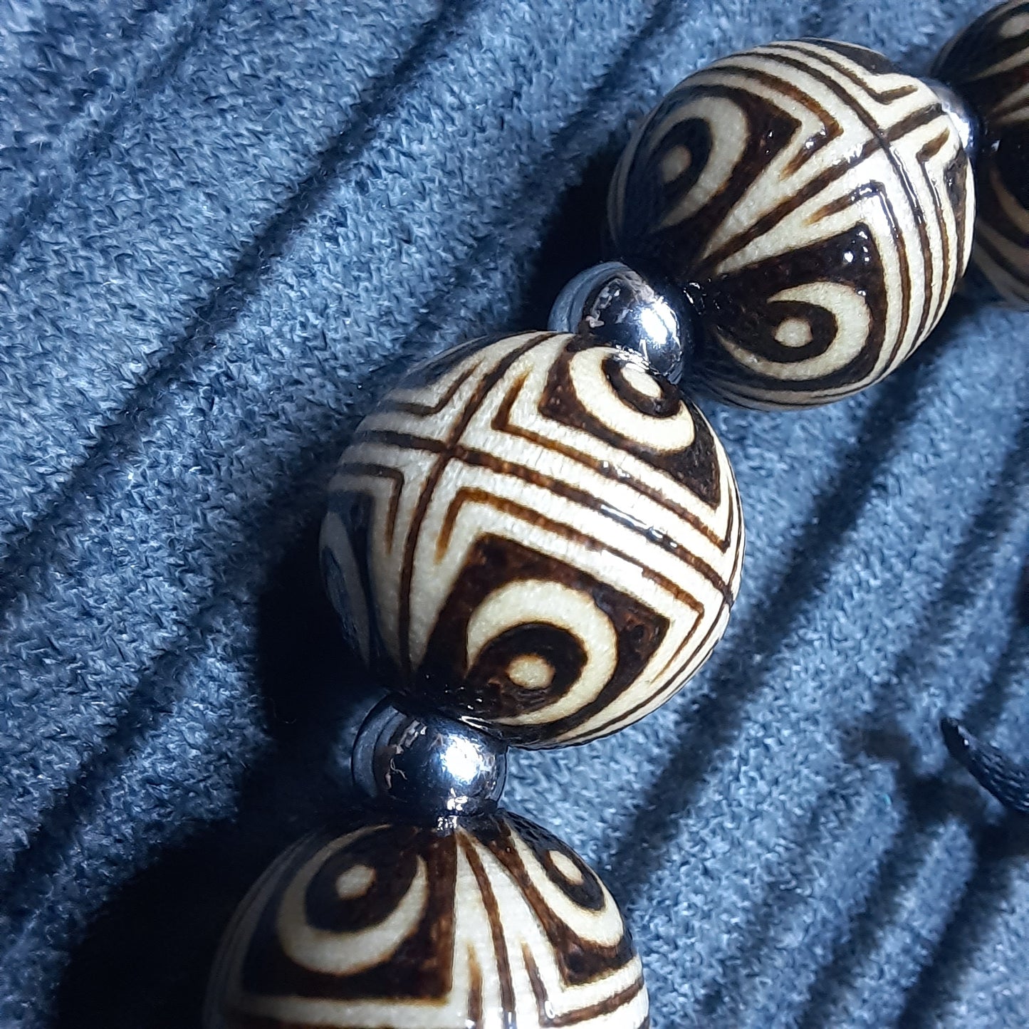 Komboloi wooden handmade "Meditation to the Stars"