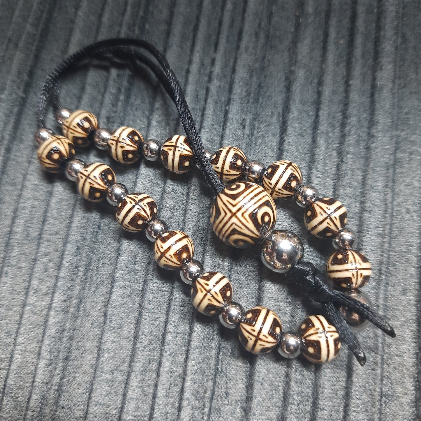 Komboloi wooden handmade "Meditation to the Morning Stars"
