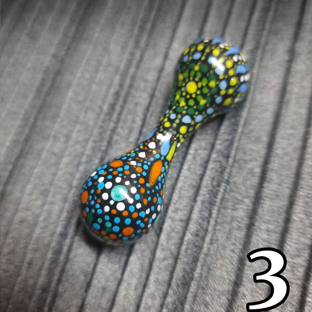 Knuckleroller, hand-painted with paints