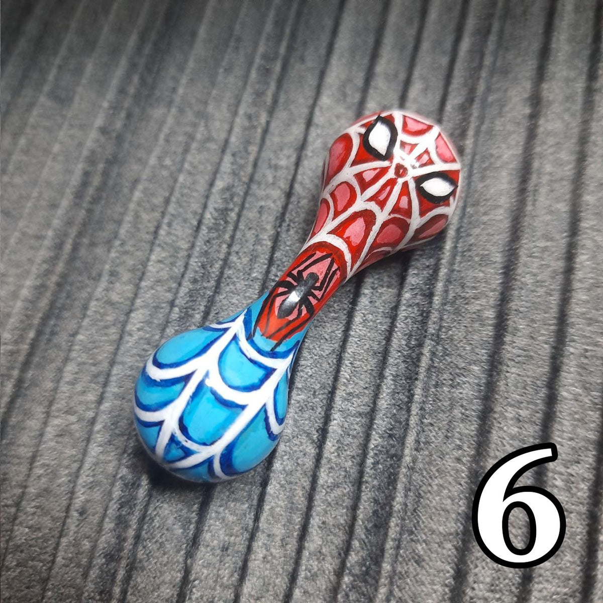 Knuckleroller, hand-painted with paints