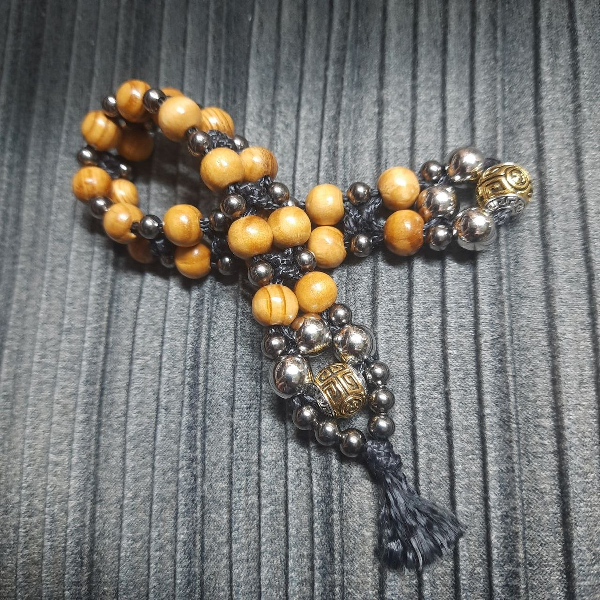 Handmade Wooden Chetki Skilltoy "Leovult – Guardian of the Forest"      Slavic Flip Rosary | Pocket Worry Beads for Hand Dexterity