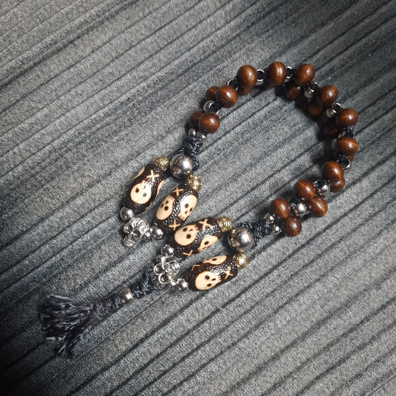 Handmade Wooden Chetki Skilltoy | Slavic Flip Rosary | Pocket Worry Beads for Hand "The Dark Soul of a Pirate"
