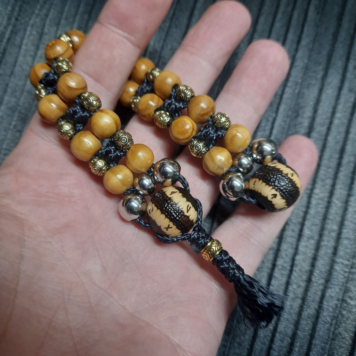 Handmade Wooden Chetki Skilltoy "Shalgorakht — Defender of the Rune Glade"      Slavic Flip Rosary | Pocket Worry Beads for Hand Dexterity