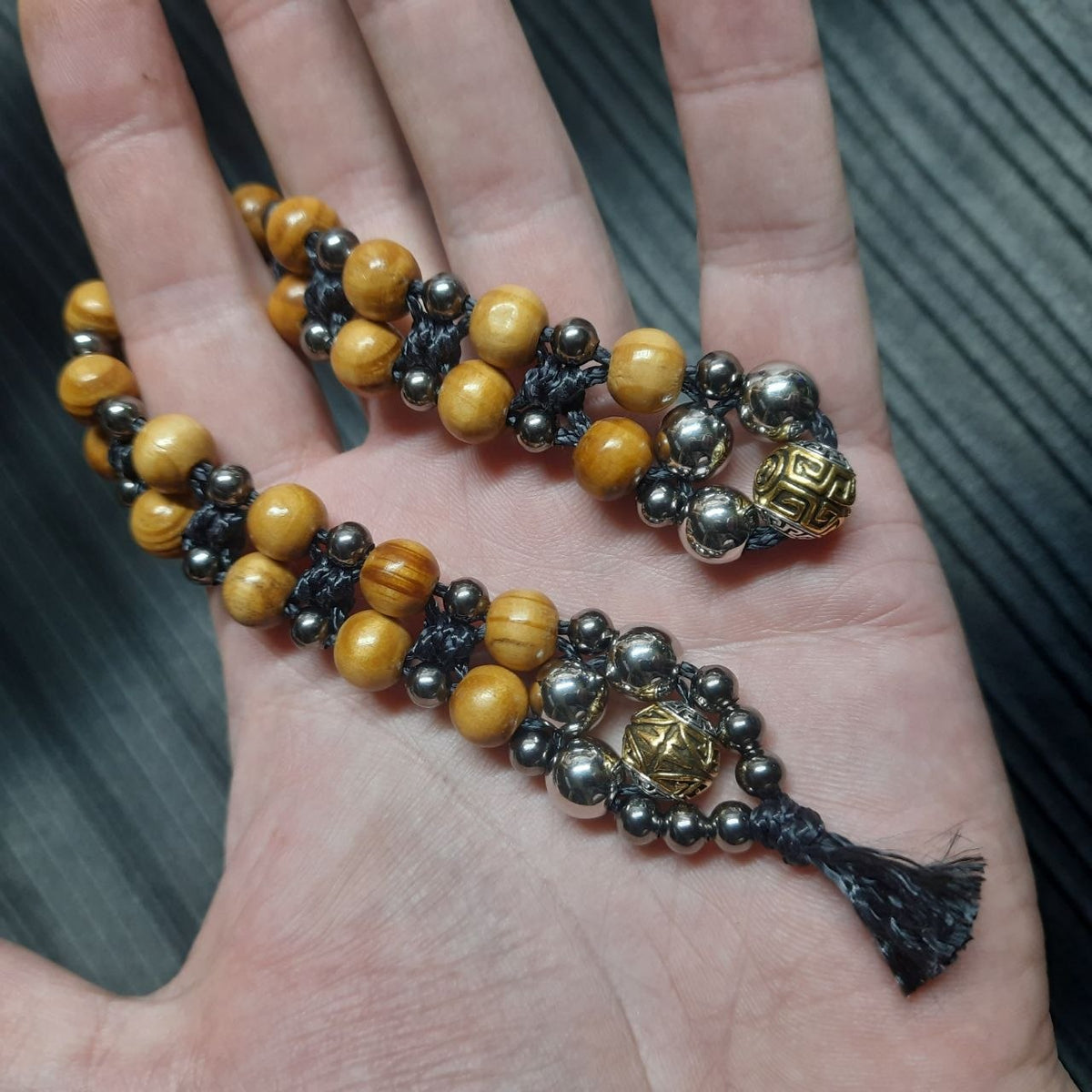 Handmade Wooden Chetki Skilltoy "Leovult – Guardian of the Forest"      Slavic Flip Rosary | Pocket Worry Beads for Hand Dexterity