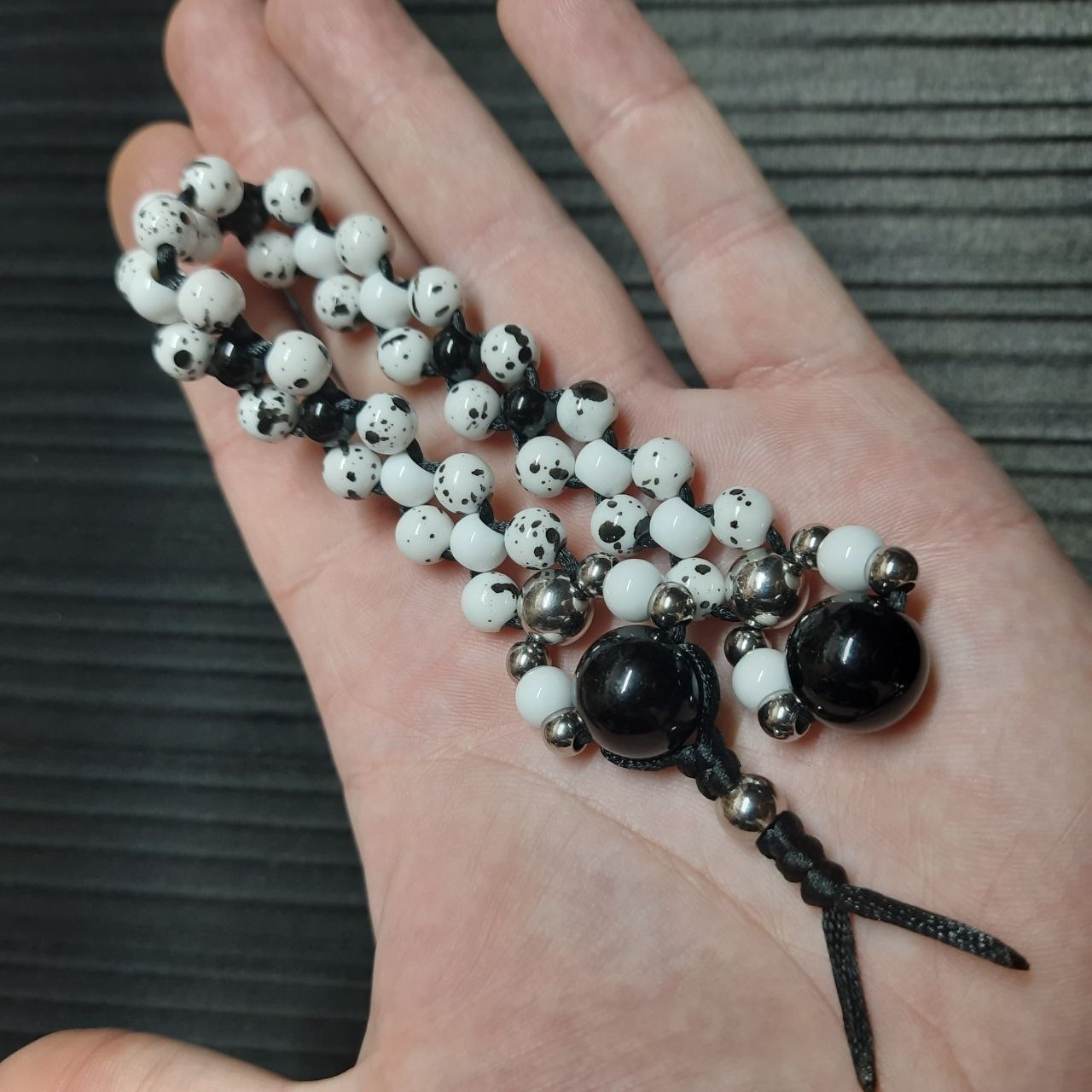 Handmade Chetki Skilltoy | Slavic Flip Rosary | Pocket Worry Beads for Hand Dexterity "28 Dalmatians"