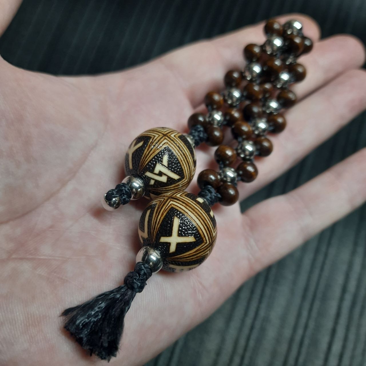 Handmade Wooden Chetki Skilltoy | Slavic Flip Rosary | Pocket Worry Beads for Hand "Futhark's satellites"