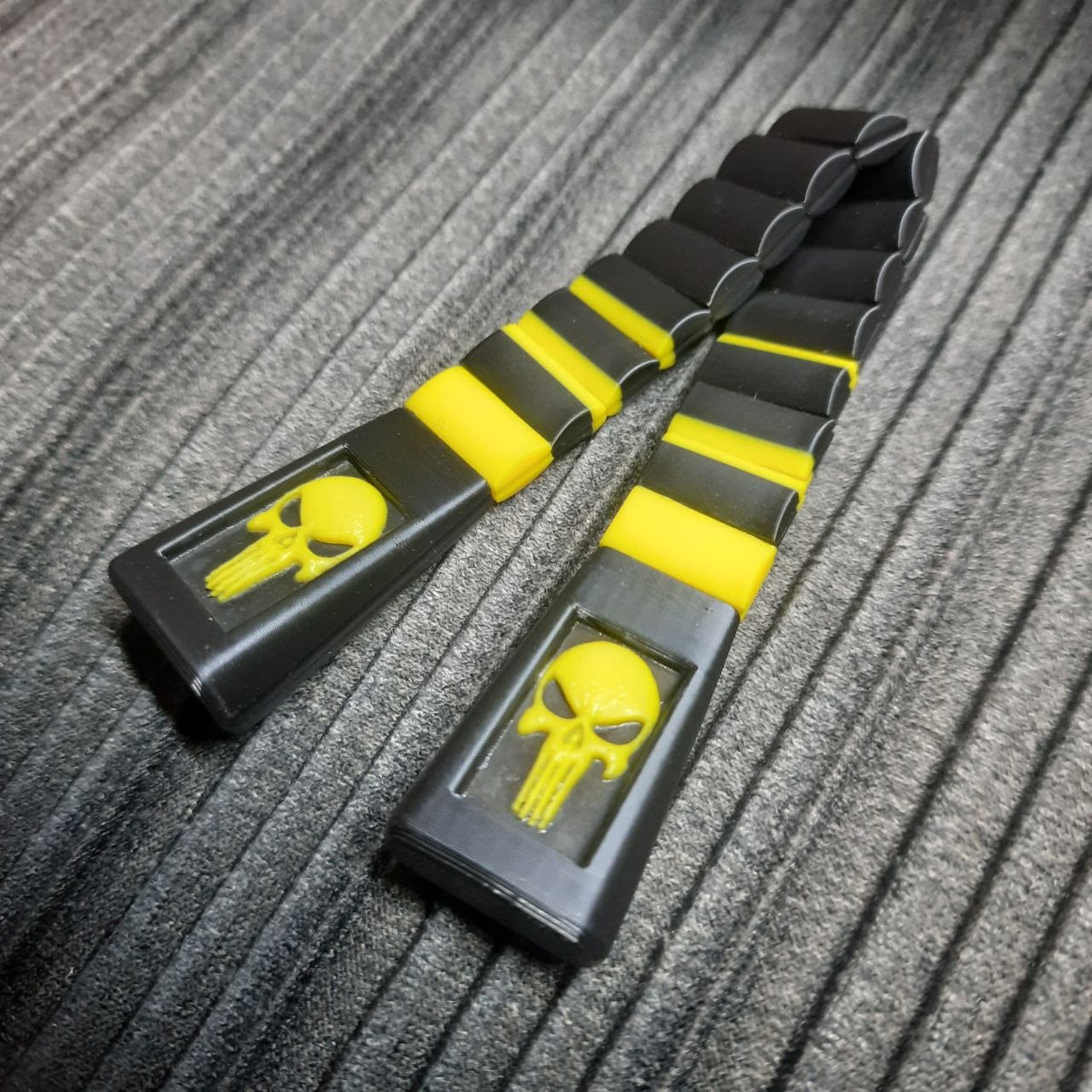 Chetki "Nimble Punisher" (narrow version - 17mm, pads / narkomanki) + souvenir