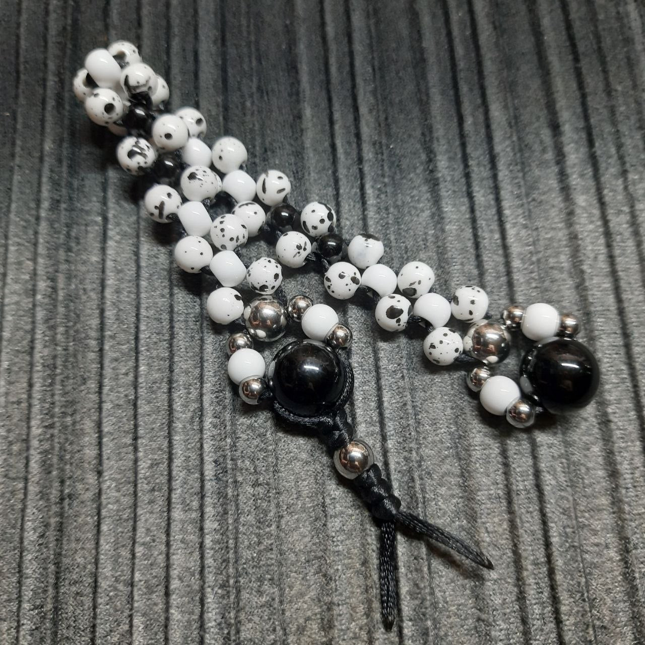 Handmade Chetki Skilltoy | Slavic Flip Rosary | Pocket Worry Beads for Hand Dexterity "28 Dalmatians"